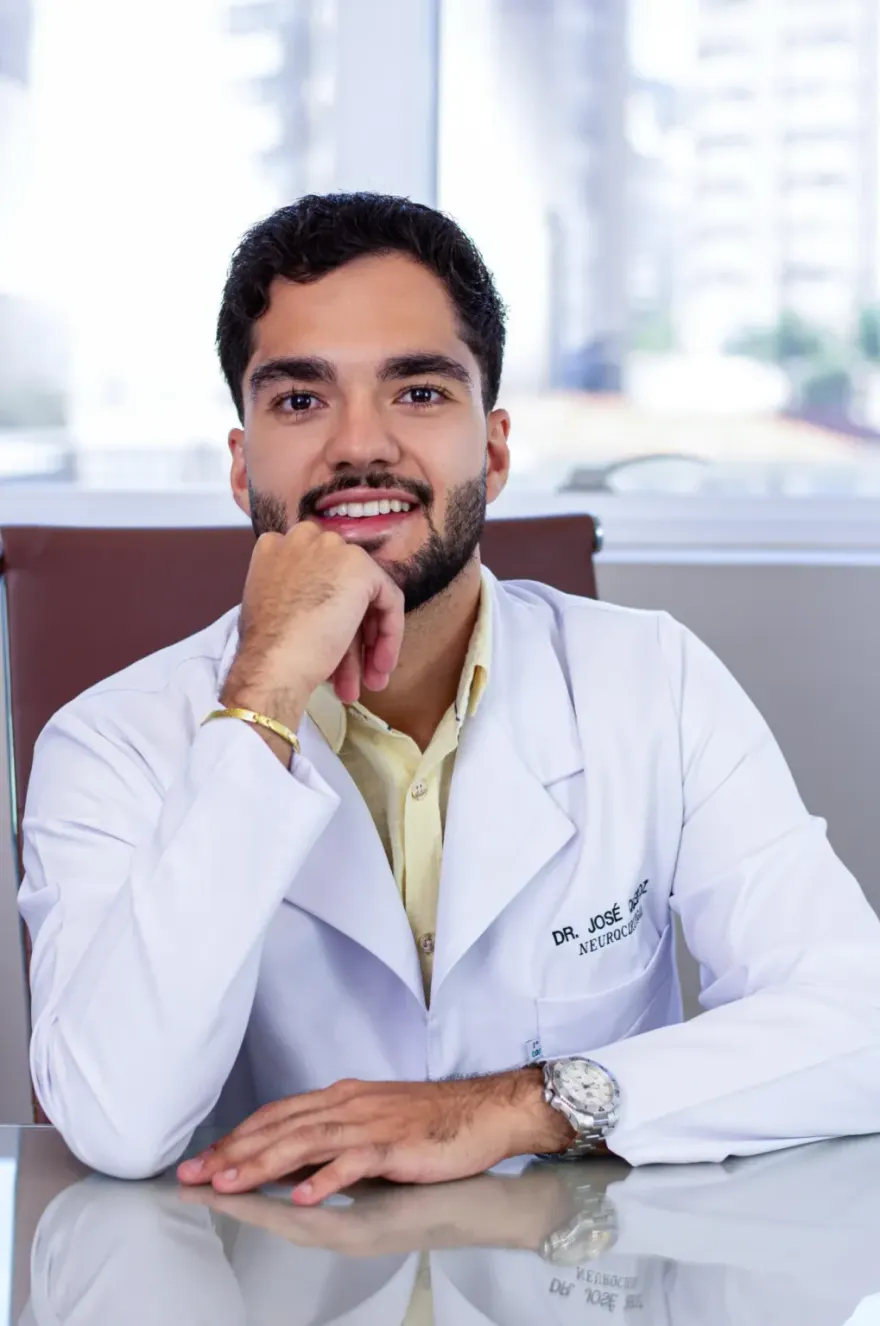 Dr. José Queiroz, neurocirurgião